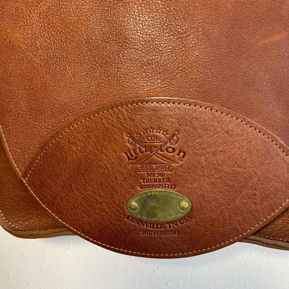 Chic Brown Leather Crossbody Bag - Picture 9 of 16
